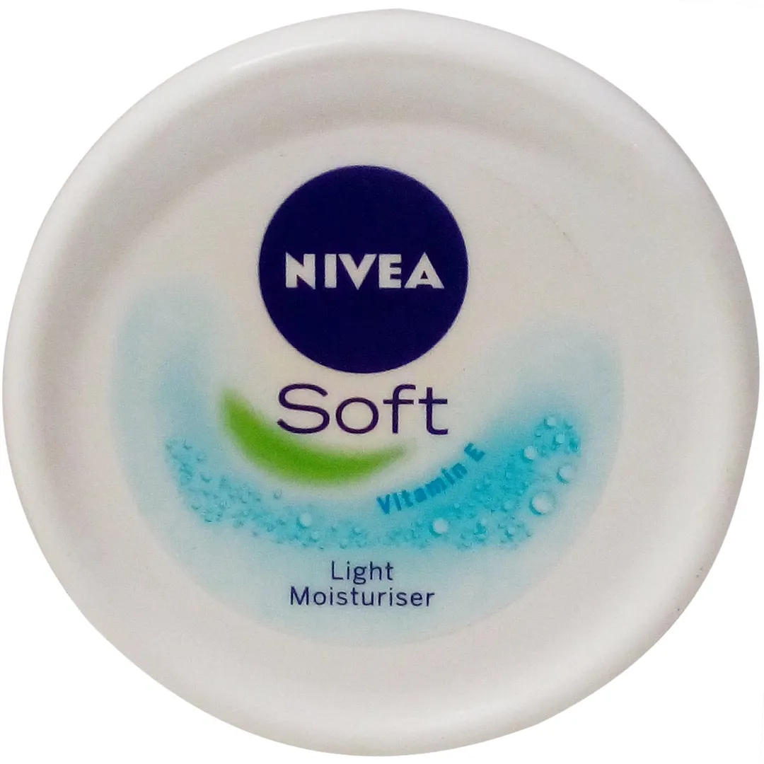Nivea Soft Light Moisturiser